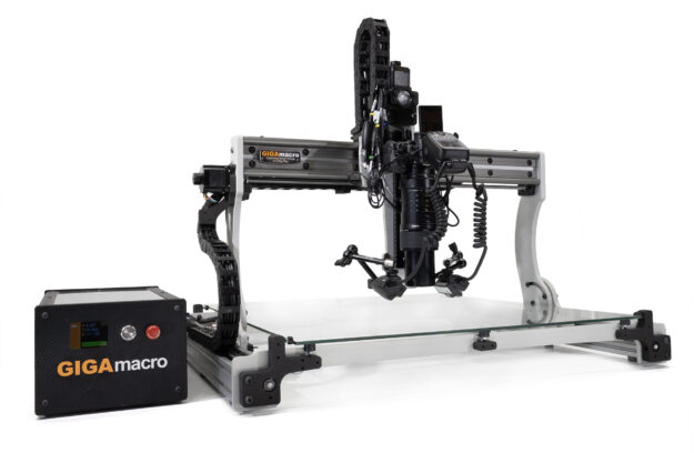 magnify2_2025_1920 Octopus Wrestling